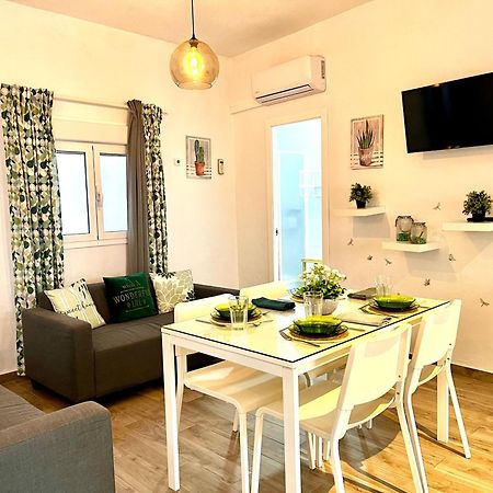 Conil Calle Trafalgar Centro Solo Familias Y Parejas 科尼尔-德拉弗龙特拉 外观 照片