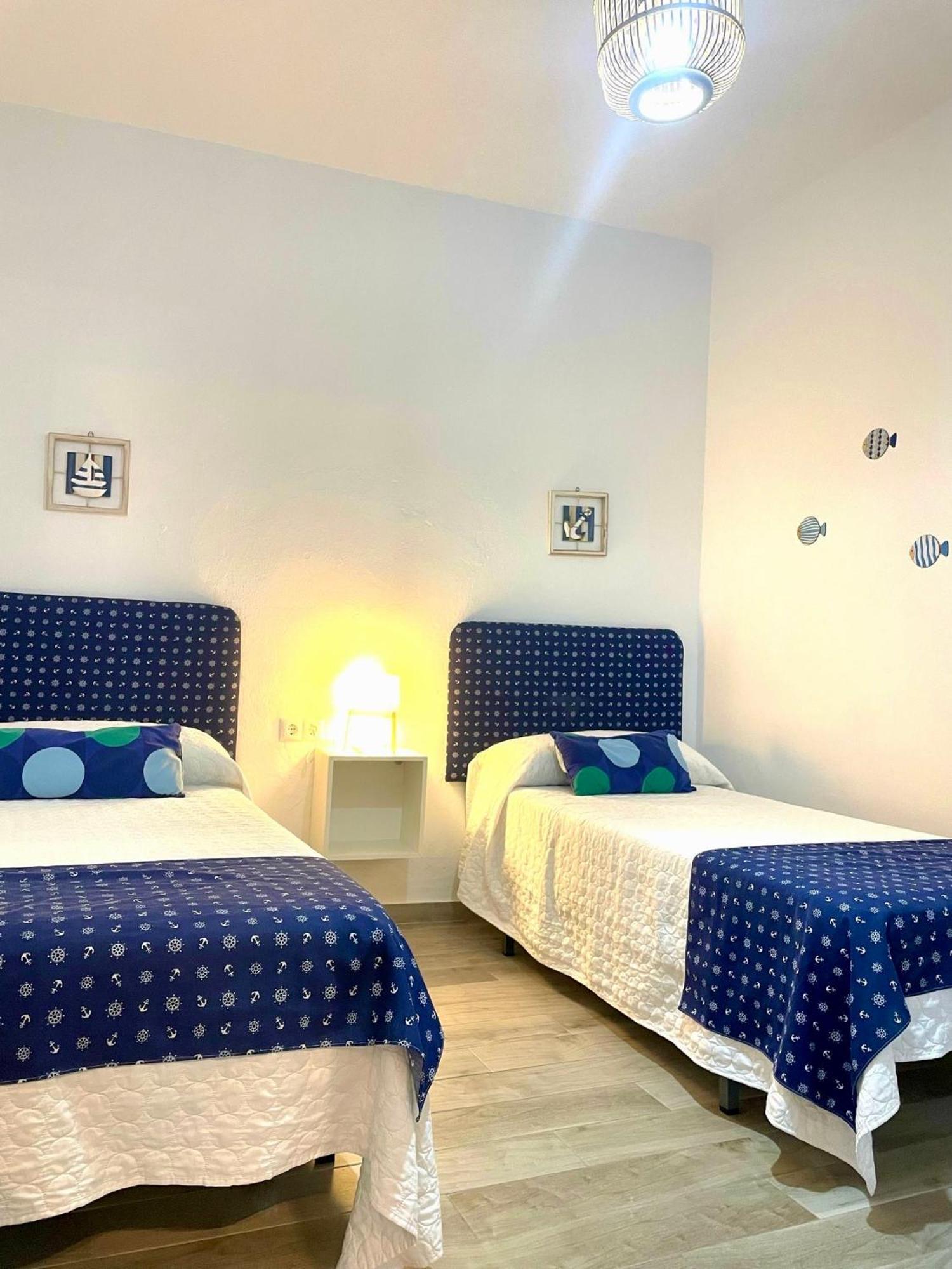 Conil Calle Trafalgar Centro Solo Familias Y Parejas 科尼尔-德拉弗龙特拉 外观 照片