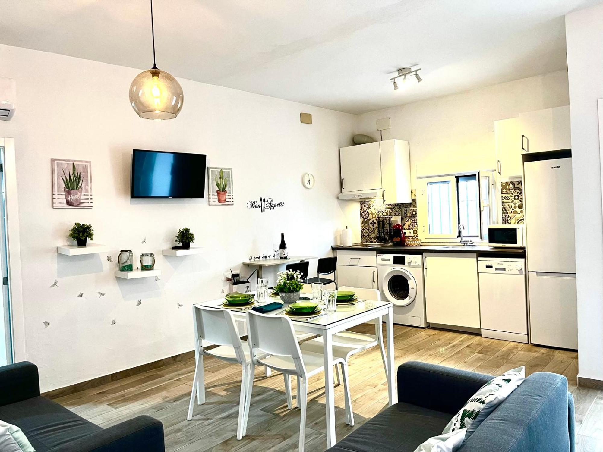 Conil Calle Trafalgar Centro Solo Familias Y Parejas 科尼尔-德拉弗龙特拉 外观 照片